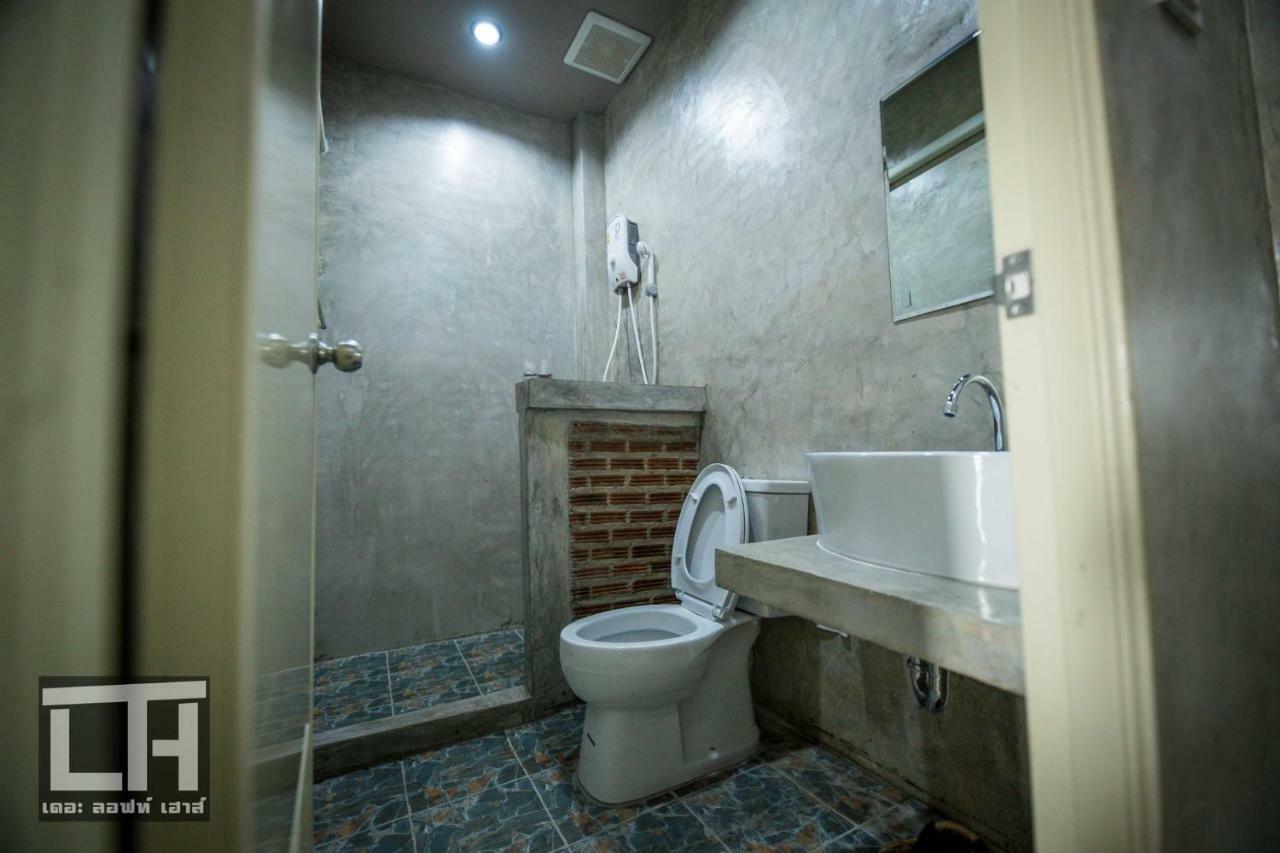 The Loft House Sakaeo Hotel Watthana Nakhon Exterior foto