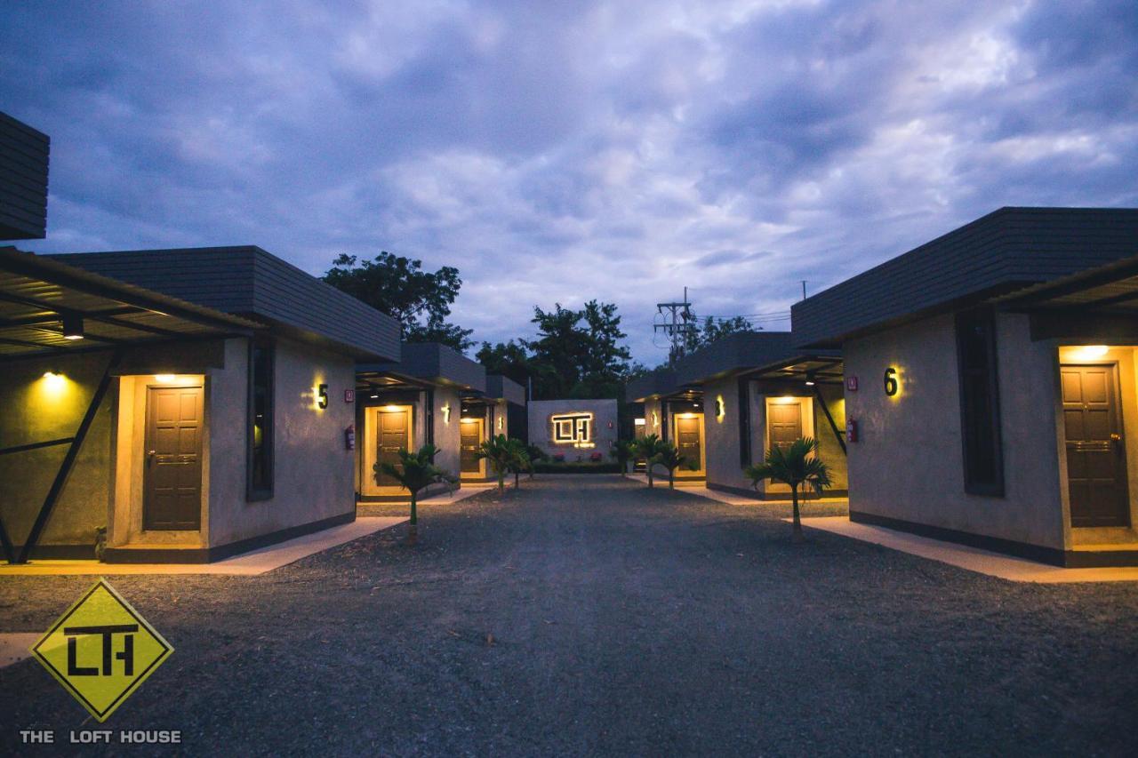 The Loft House Sakaeo Hotel Watthana Nakhon Exterior foto